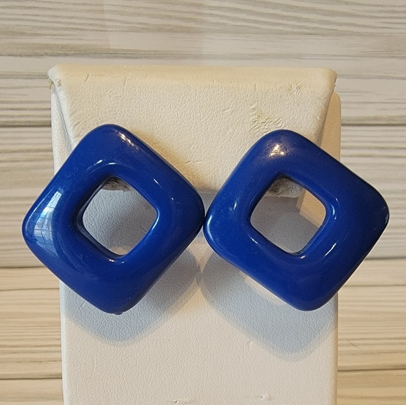 A2 Vintage Blue Square Pierced Earrings - Picture 1 of 1